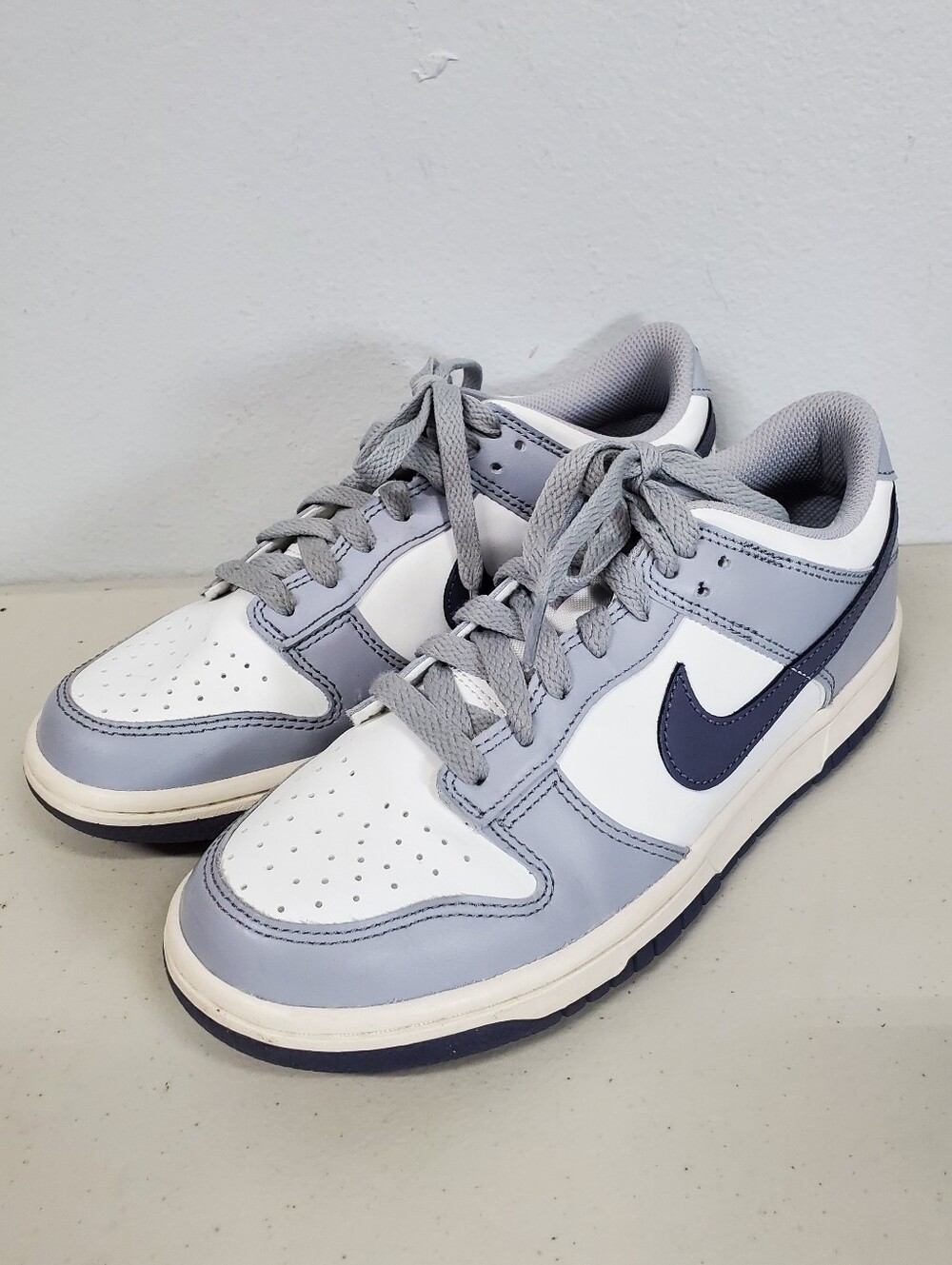 Nike Dunk Low Retro SE White Light Carbon US 5.5 Youth Athletic Tennis Shoes - Picture 2 of 11